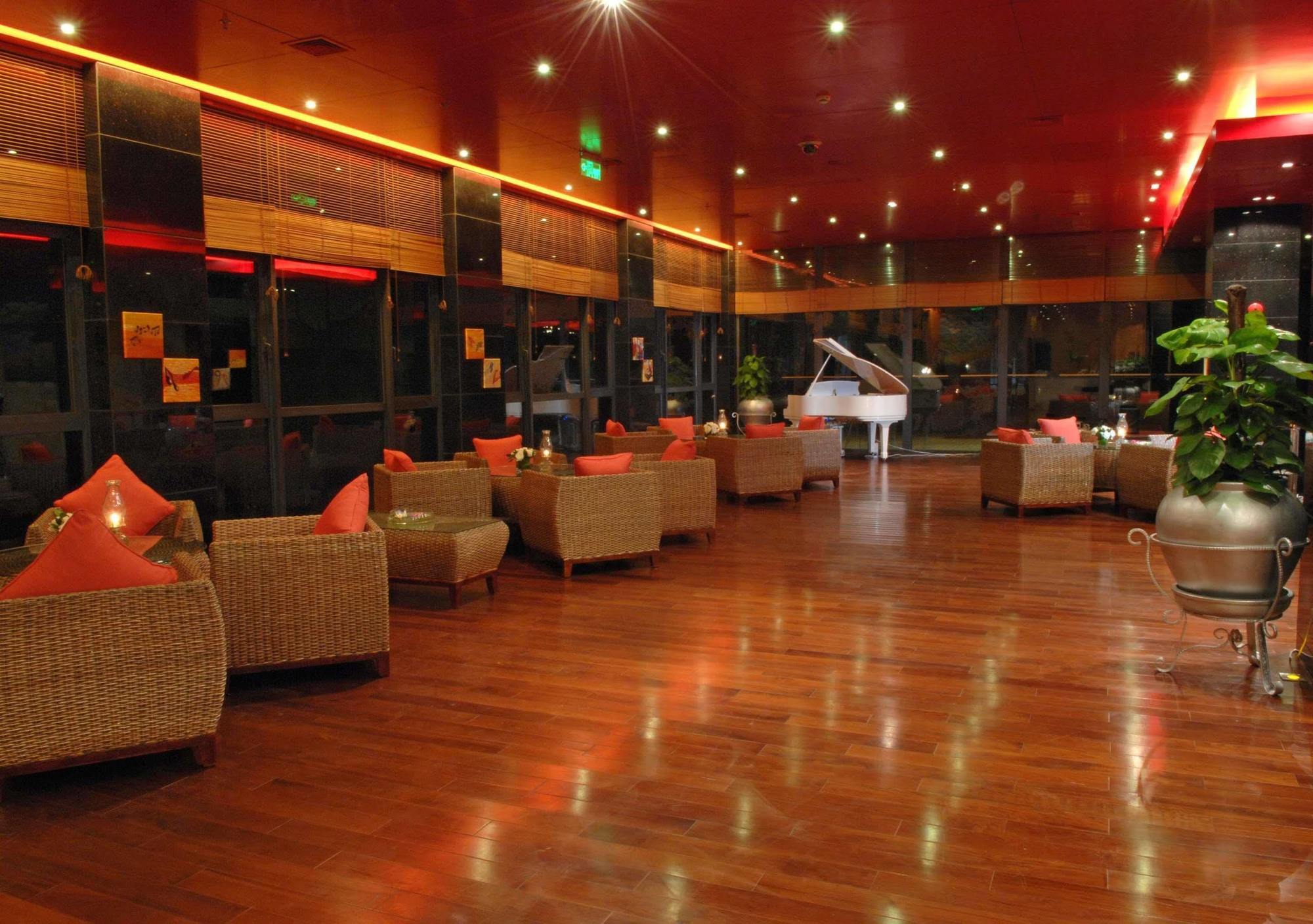 Gloria Plaza Hotel Kangqiao Shanghai Restaurant bilde