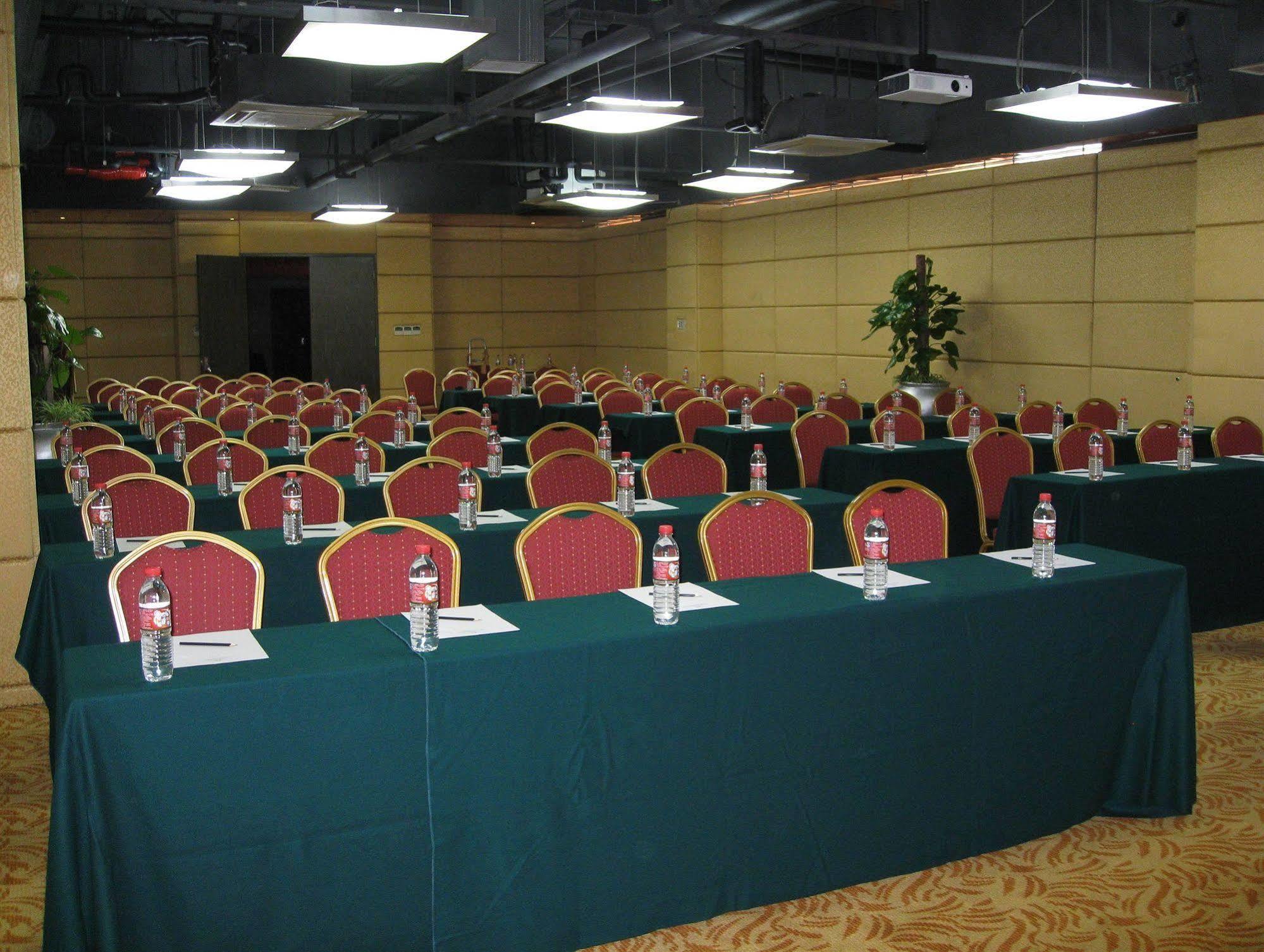 Gloria Plaza Hotel Kangqiao Shanghai Eksteriør bilde